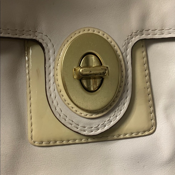 COACH Peyton Carryall Leather Satchel (EUC) Bone/ Gold - Picture 13 of 17